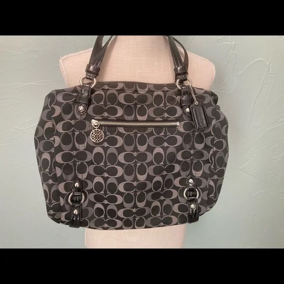 Coach Black Bag - Picture 6 of 9